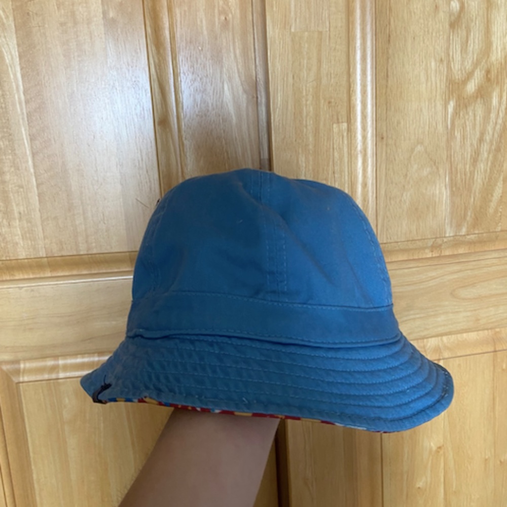 Bucket Hat Reversible - Picture 2 of 3
